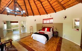 Protea Ridge Guest Cottages And Conference Centre